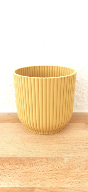 ELHO Plastic Pot - Butter Yellow